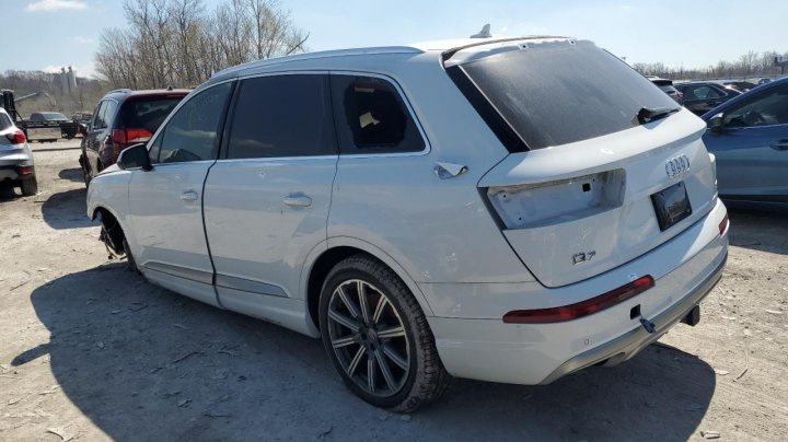 Audi Q7  2017