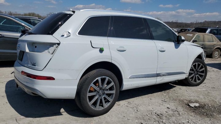 Audi Q7  2017
