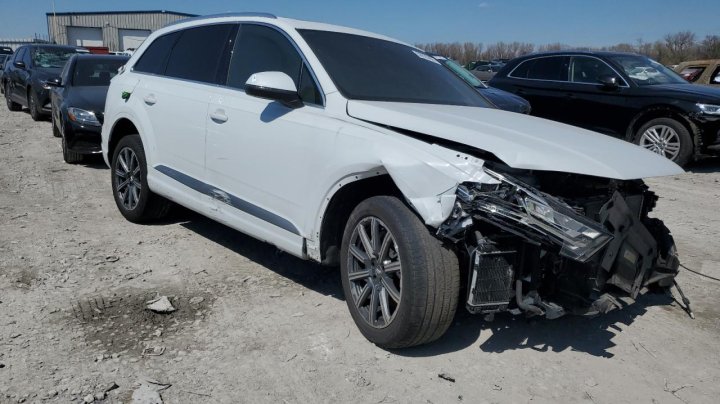 Audi Q7  2017