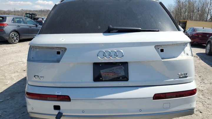 Audi Q7  2017