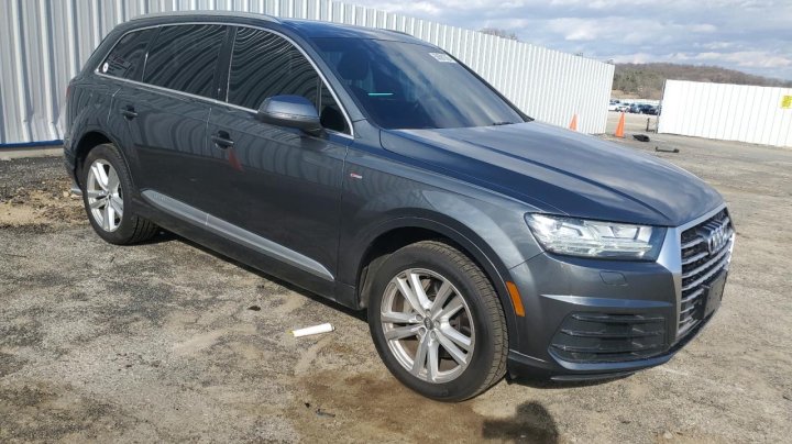 Audi Q7  2017