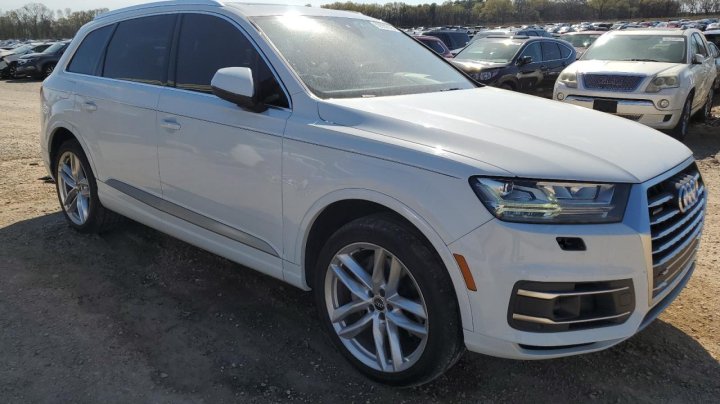 Audi Q7  2017