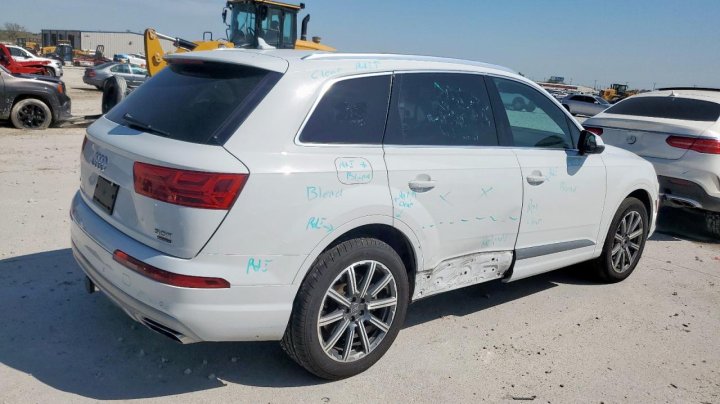 Audi Q7  2017