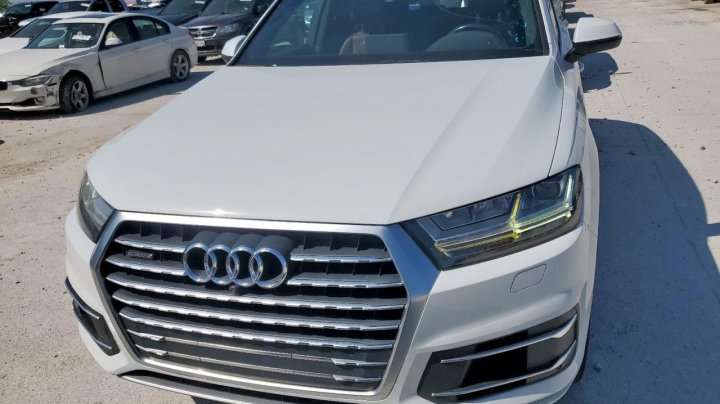 Audi Q7  2017
