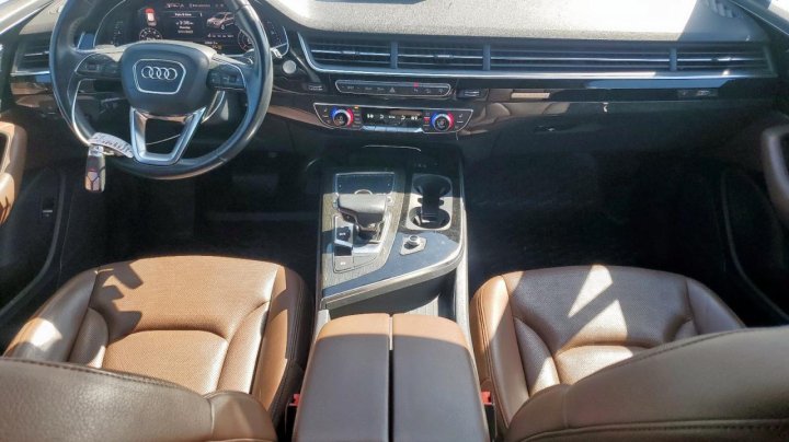 Audi Q7  2017