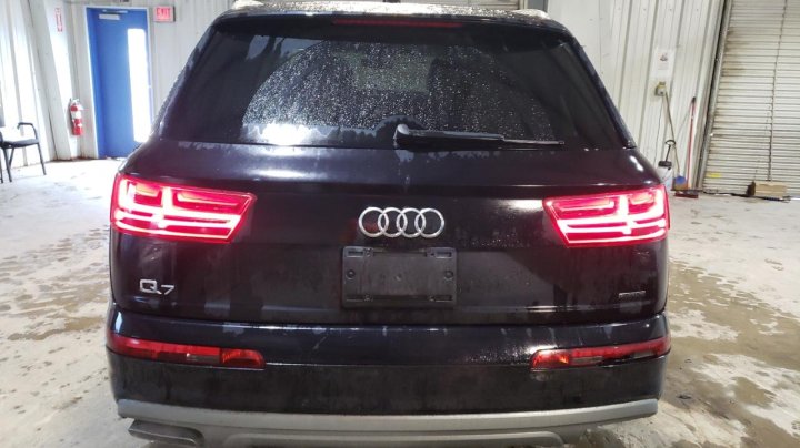 Audi Q7  2018
