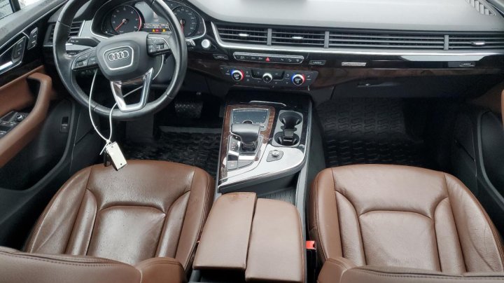 Audi Q7  2017