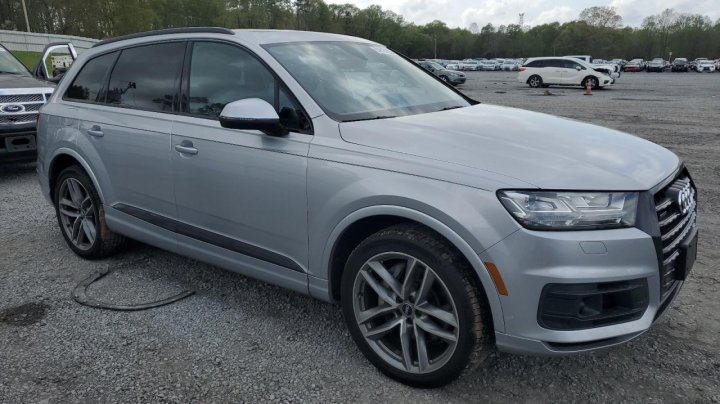 Audi Q7  2017