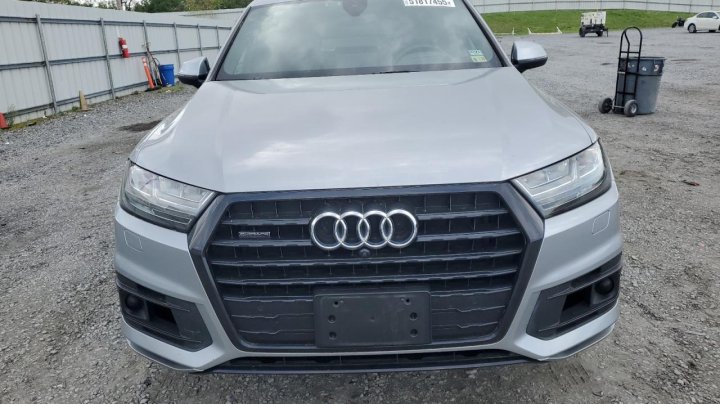 Audi Q7  2017