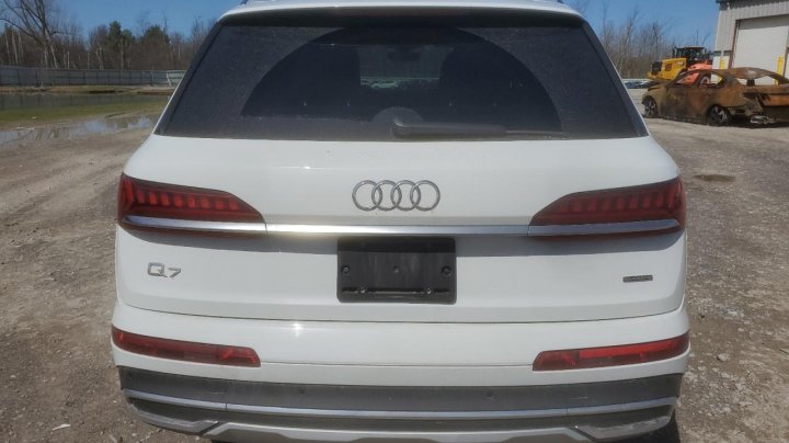 Audi Q7  2021