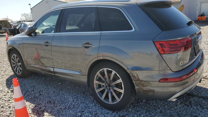 Audi Q7  2017