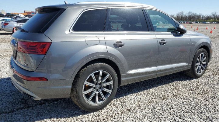 Audi Q7  2017