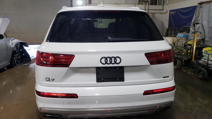 Audi Q7  2017