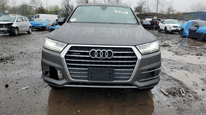 Audi Q7  2019