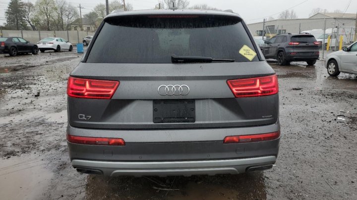 Audi Q7  2019
