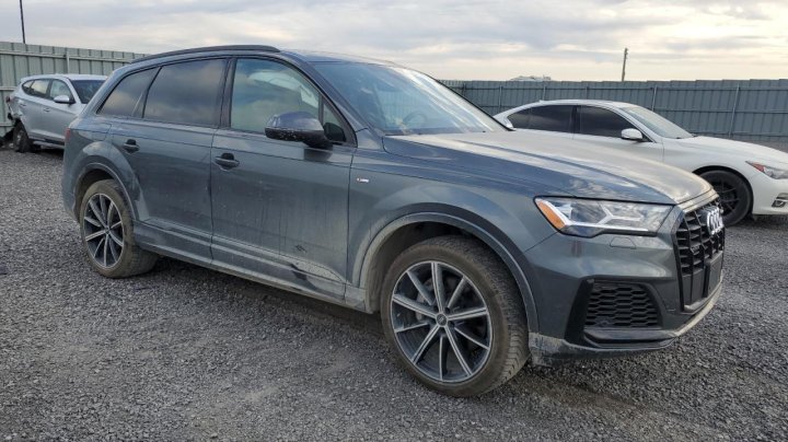 Audi Q7 KOMFORT 2022