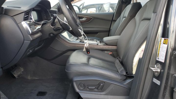 Audi Q7 KOMFORT 2022