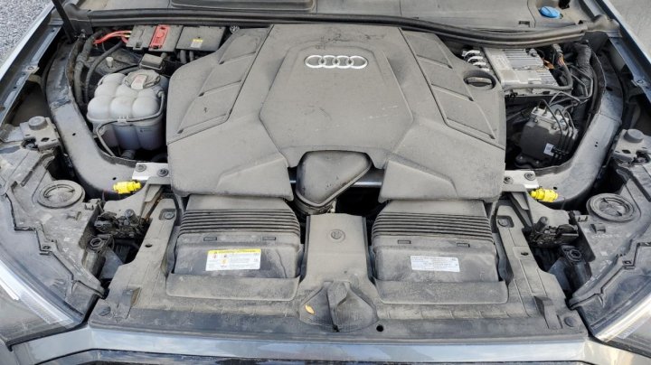 Audi Q7 KOMFORT 2022
