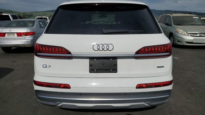 Audi Q7 PREMIUM 2021