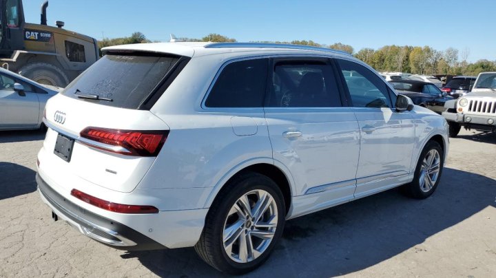 Audi Q7 PREMIUM 2023
