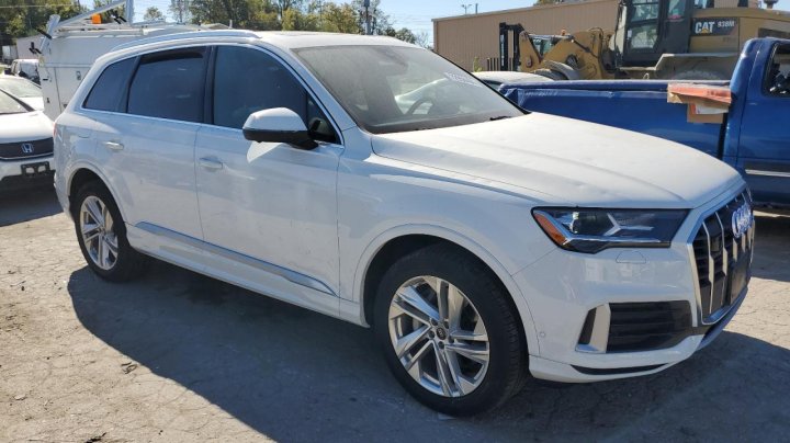 Audi Q7 PREMIUM 2023