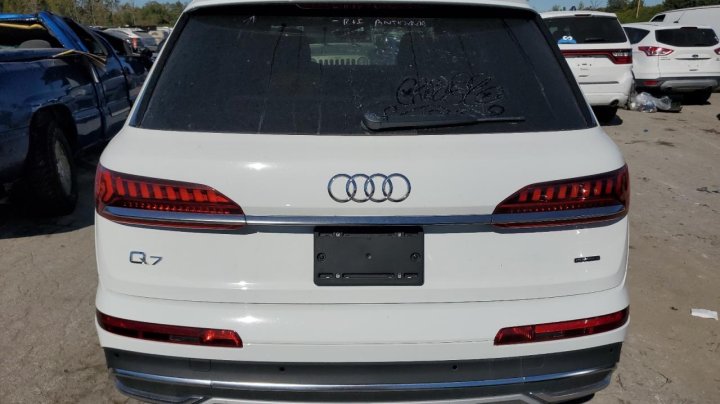 Audi Q7 PREMIUM 2023
