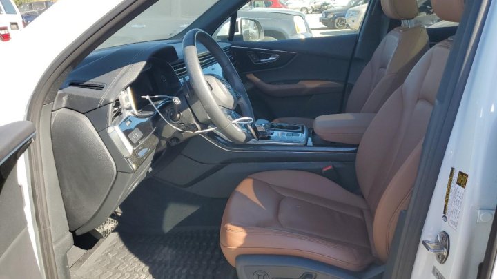 Audi Q7 PREMIUM 2023