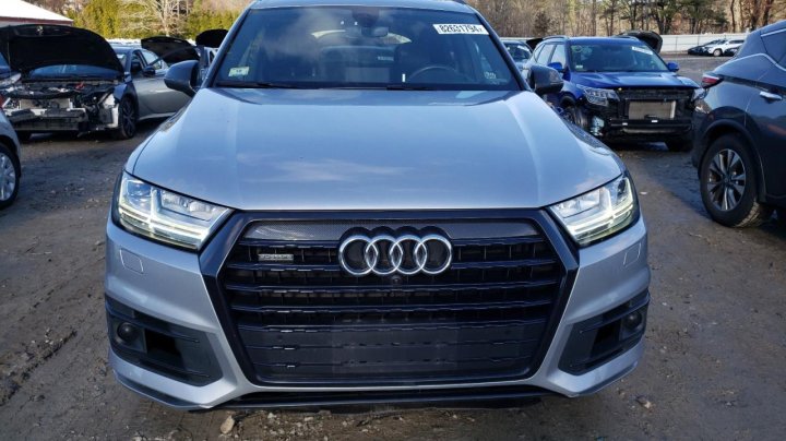 Audi Q7  2019