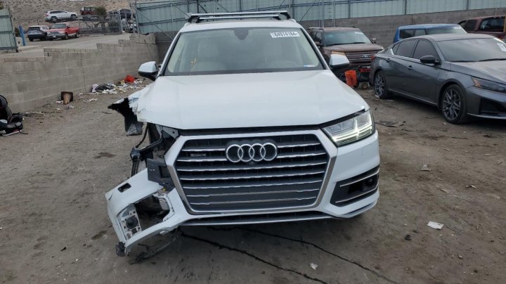 Audi Q7  2017