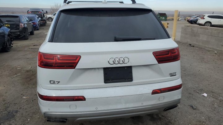 Audi Q7  2017