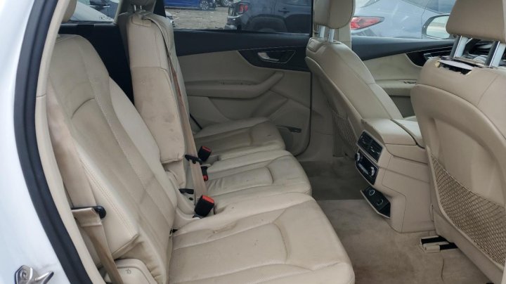 Audi Q7  2017