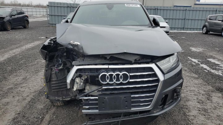 Audi Q7  2017