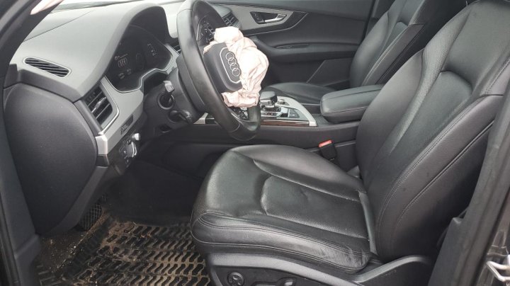 Audi Q7  2017