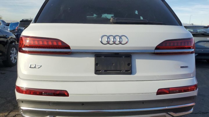 Audi Q7  2023