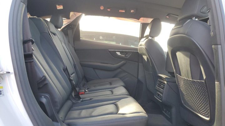Audi Q7  2023