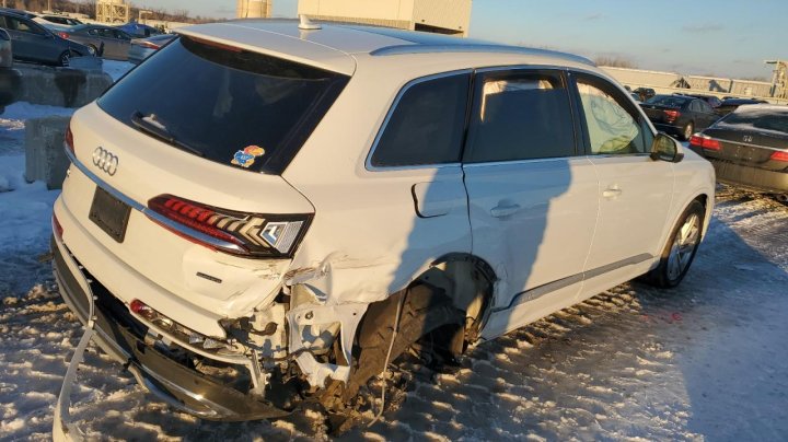 Audi Q7  2021