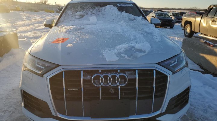 Audi Q7  2021