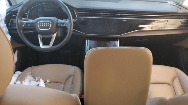 Audi Q7  2021