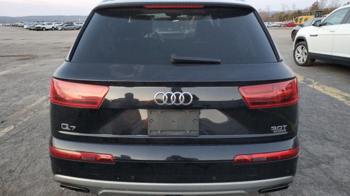Audi Q7  2018