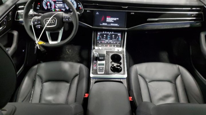Audi Q7  2023
