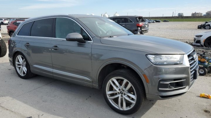 Audi Q7  2017
