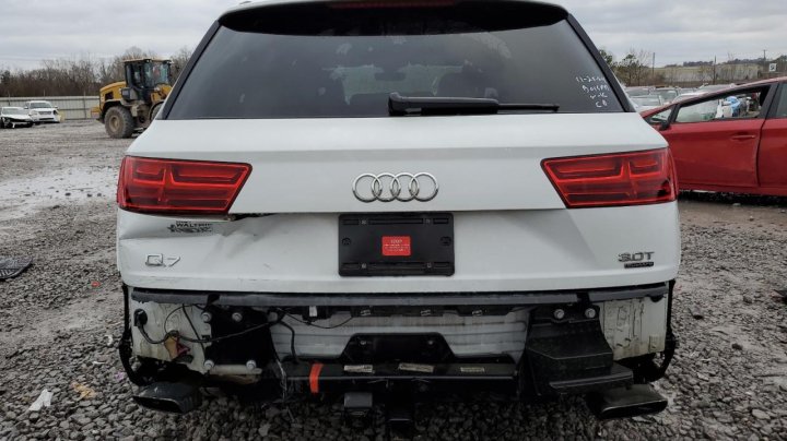 Audi Q7  2017