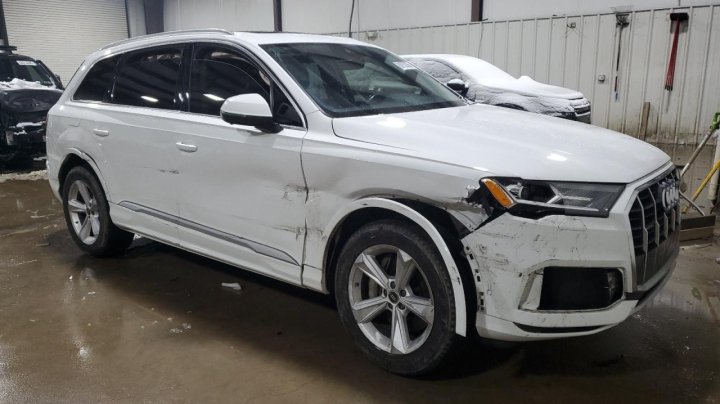 Audi Q7  2022
