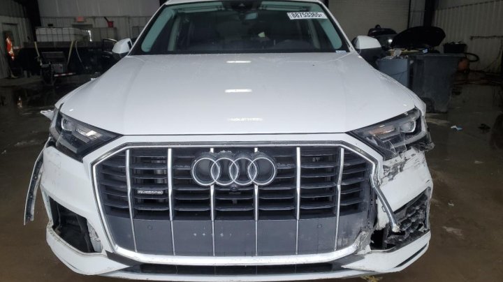 Audi Q7  2022