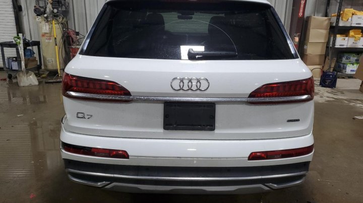 Audi Q7  2022