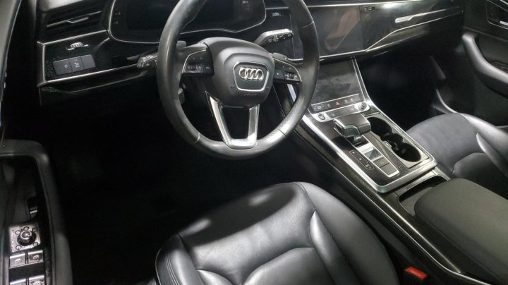 Audi Q7  2022
