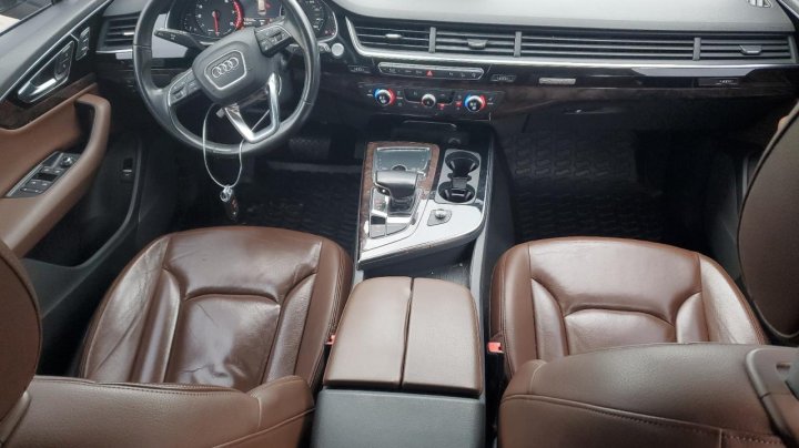 Audi Q7  2017