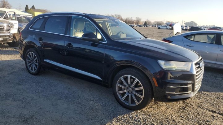 Audi Q7  2017