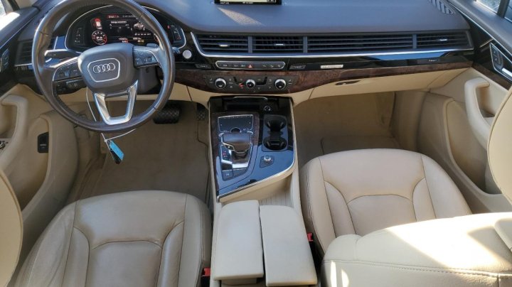 Audi Q7  2017