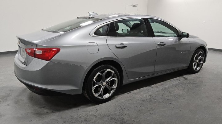 Chevrolet Malibu  2023